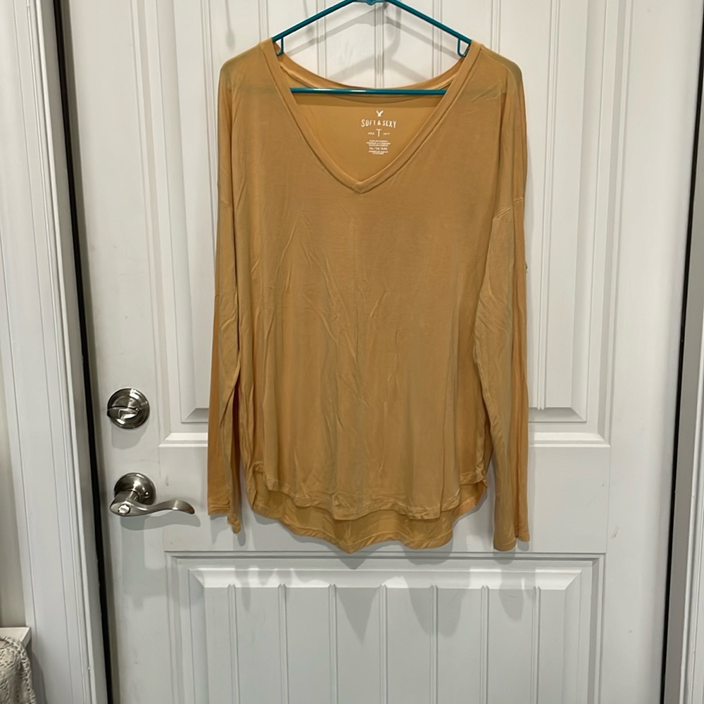 American Eagle Soft and Sexy Long Sleeve